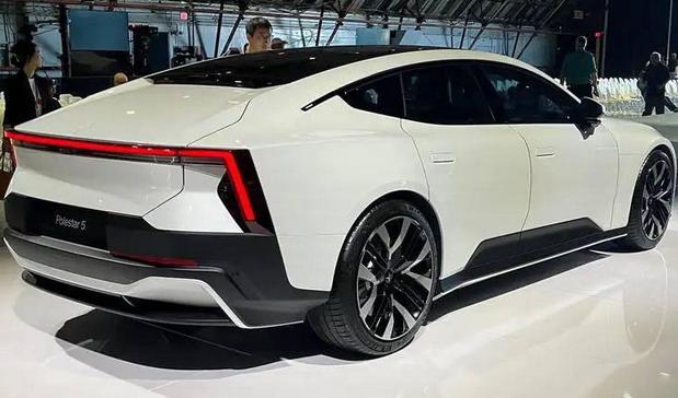 238464-polestar 5 01.jpg