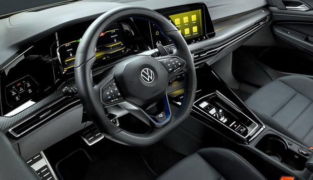 Volkswagen Golf R 333 01.jpg