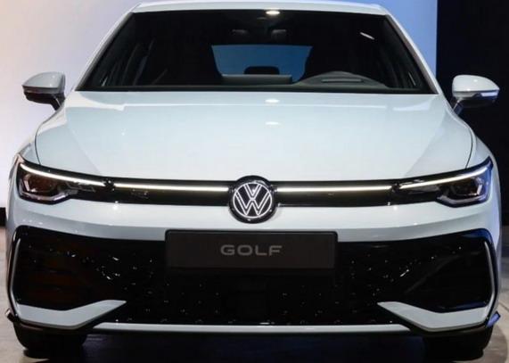vw golf 8 11.jpg
