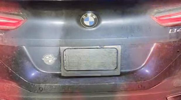 bmw tablica.jpg