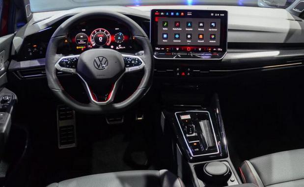 240041-vw golf 8 06.jpg